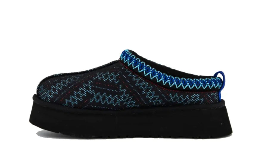 UGG Tazz Maxi Tasman Papuče Černé: černé domácí bačkory s elegancí a pohodlím