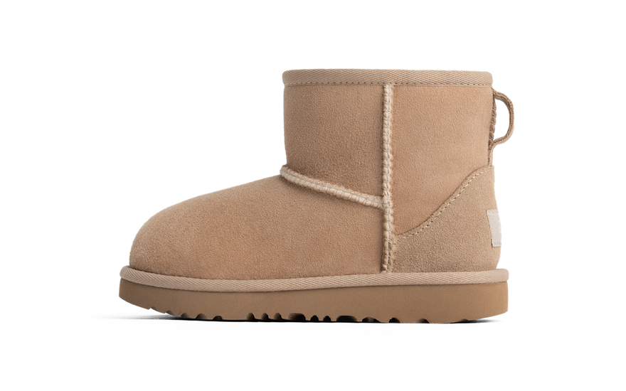 UGG Classic Mini II Botka Písek (Batole): malá bota, která změní vše