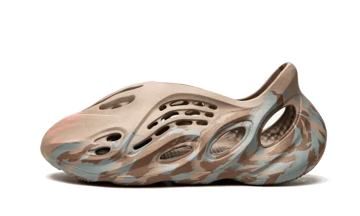 Yeezy Foam RNNR MX Zandgrijs: De futuristische schoenen die je nodig hebt