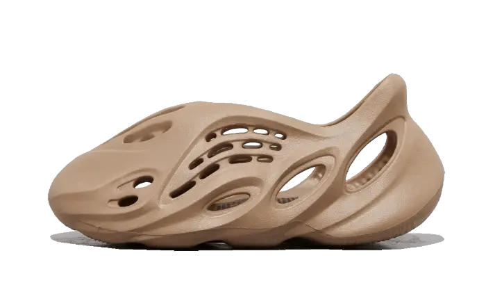 Yeezy Foam RNNR Mist: Αφρώδη παπούτσια, στυλ και βιωσιμότητα