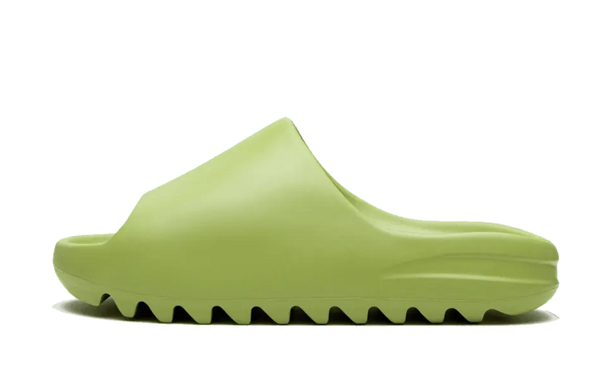 Yeezy Slide Resin: papucul galben care îți transformă aspectul urban