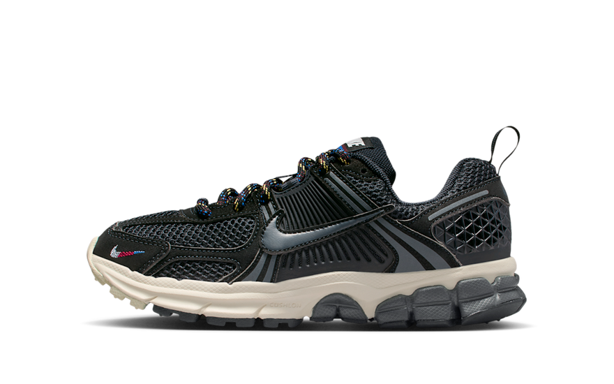 Nike Vomero 5 Nero Perla Morbida Borgogna Schiacciata: stile e ammortizzazione a ogni passo