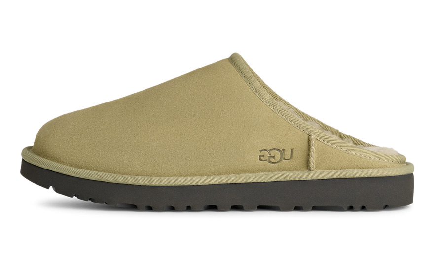 UGG Classic Slip-On Kapcie w kolorze stonowanego mosiądzu — Klasyczne kapcie z stylem i wygodą
