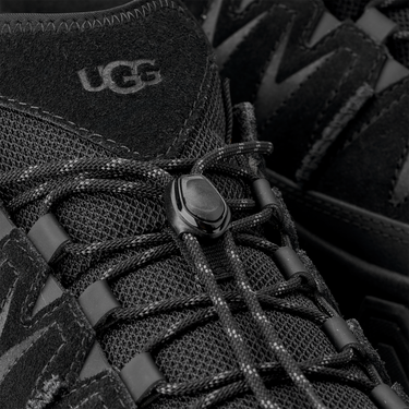 UGG CapTrail Low Black Next Step