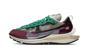 Nike Vaporwaffle Sacai Villain Red Neptune Green