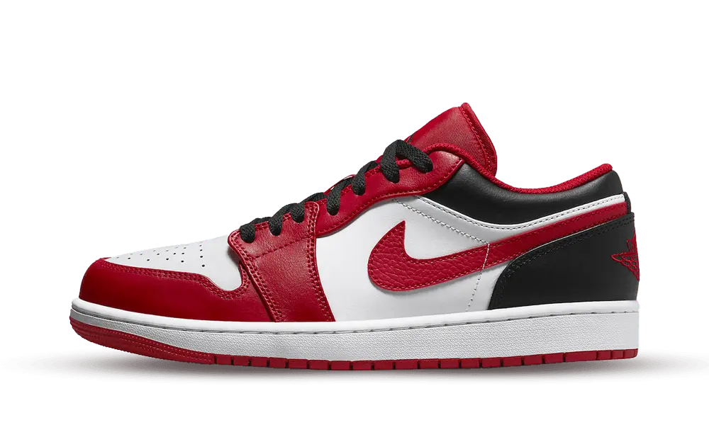 Air Jordan 1 Low Bulls Next Step