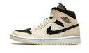 Air Jordan 1 Mid Barely Orange