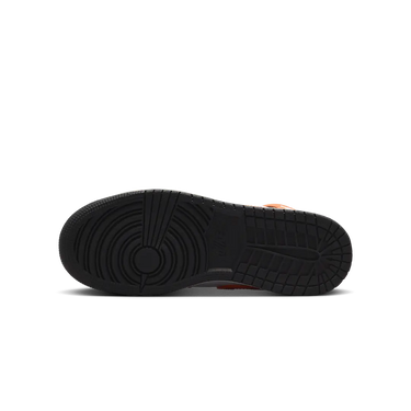 Air Jordan 1 Mid Black Toe Starfish