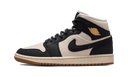 Air Jordan 1 Mid SE Off Noir Chalk