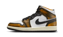 Air Jordan 1 Mid SE Orange Wear-Away