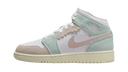 Air Jordan 1 Mid SE Pink Oxford (GS)