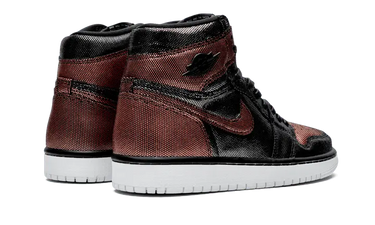 Air Jordan 1 Retro High Fearless Metallic Rose Gold