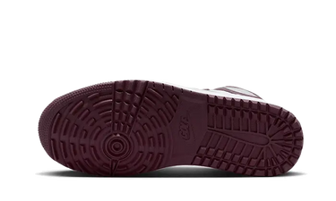 Air Jordan 1 Retro High Golf Bordeaux Next Step
