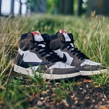 Air Jordan 1 Retro High OG SP Travis Scott Mocha