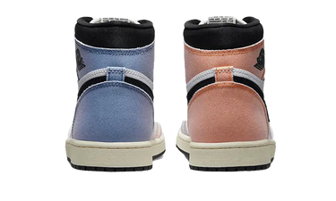 Air Jordan 1 Retro High OG Skyline Next Step