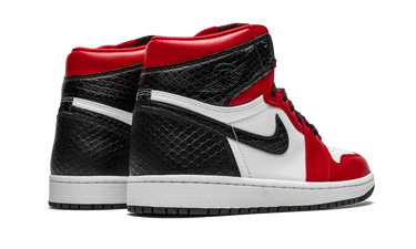 Air Jordan 1 Retro High Satin Snake Chicago