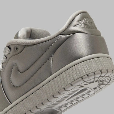 Jordan 1 Low Method of Make Satin Medium Grey Next Step