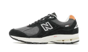 New Balance 2002R Black Sepia