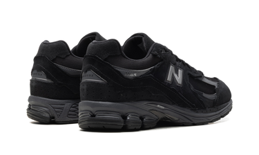 New Balance 2002R Gore-Tex Protection Pack Black Magnet