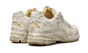 New Balance 2002R Protection Pack Distressed