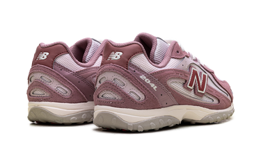 New Balance 204L Rosewood