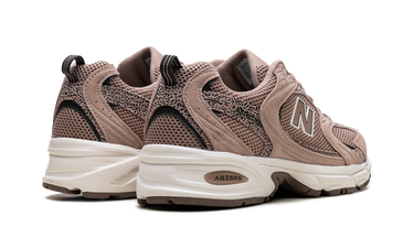 New Balance 530 Flat Taupe Black Cement