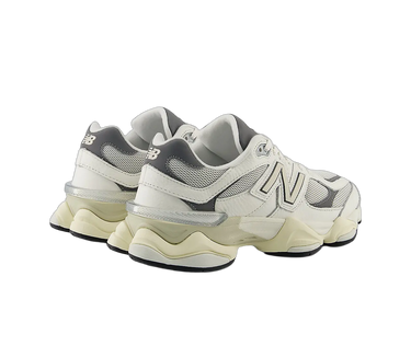New Balance 9060 Sea Salt Castlerock
