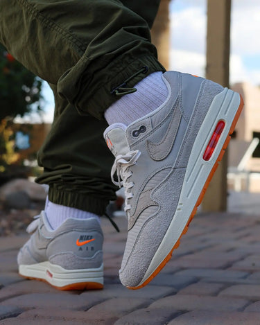 Nike Air Max 1 PRM Light Iron Ore Total Orange