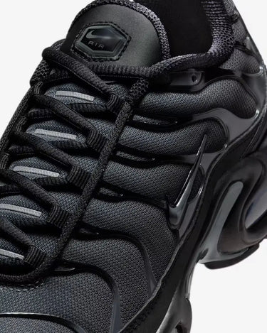 Nike Air Max Plus Black Anthracite Sail Next Step