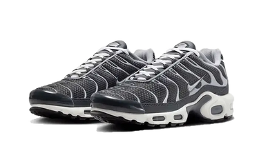 Nike Air Max Plus SE Greyscale Cool Grey Next Step