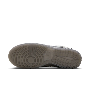 Nike Dunk Low BETRUE To Your DNA Hyperflat Next Step