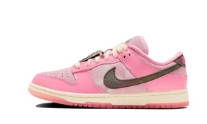 Nike Dunk Low LX Barbie