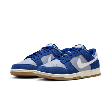 Nike Dunk Low Retro SE Deep Royal Blue Gum Next Step