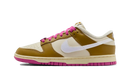 Nike Dunk Low SE Bronzine Pink