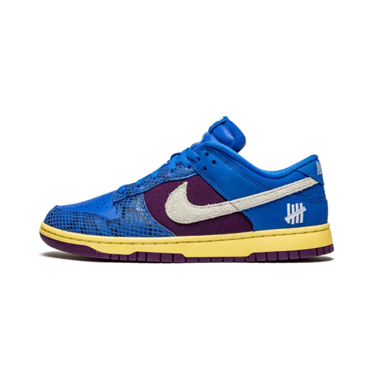 Nike Dunk Low Undefeated 5 On It Dunk vs. AF1