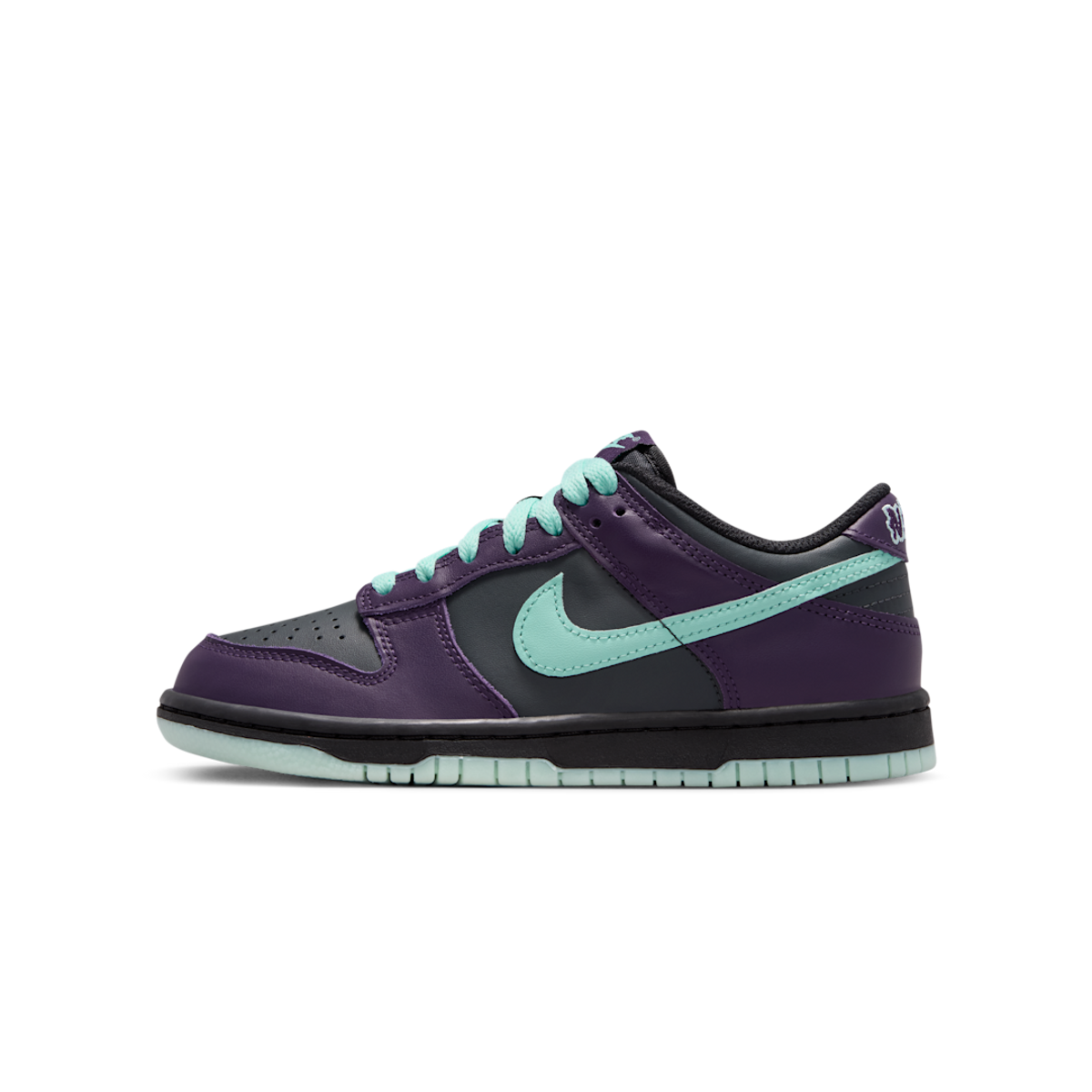 Nike Dunk Low Wizard