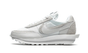 Nike LD Waffle sacai White Nylon