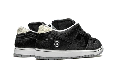 Nike SB Dunk Low BE@RBRICK Medicom Toy
