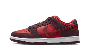 Nike SB Dunk Low Cherry
