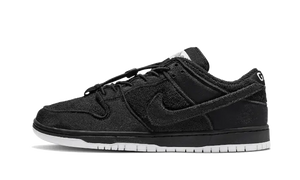 Nike SB Dunk Low Gnarhunters