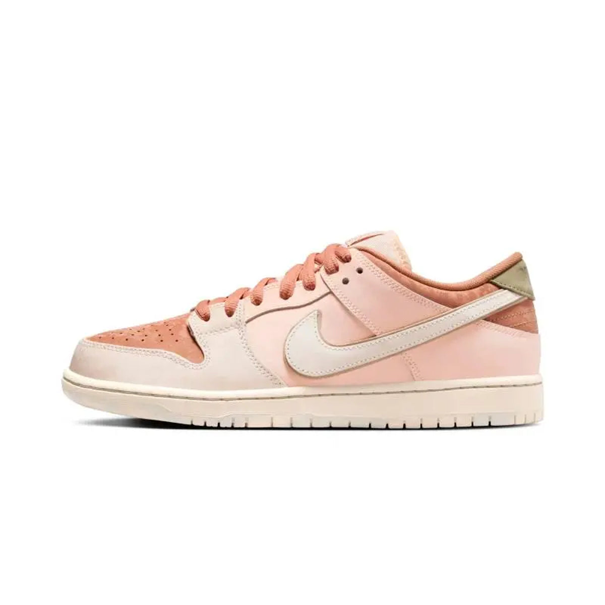Nike SB Dunk Low Trocadéro Gardens