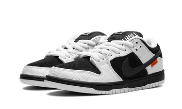 Nike SB Dunk Low x Tightbooth