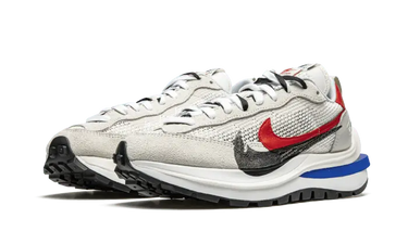 Nike Vaporwaffle Sacai Sport Fuchsia Game Royal Next Step