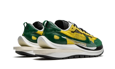 Nike Vaporwaffle Sacai Tour Yellow Stadium Green