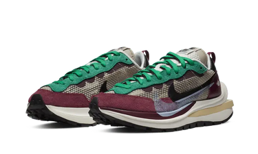Nike Vaporwaffle Sacai Villain Red Neptune Green