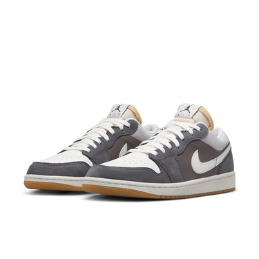 Air Jordan 1 Low SNKRS Day Korea Magpie (2023)