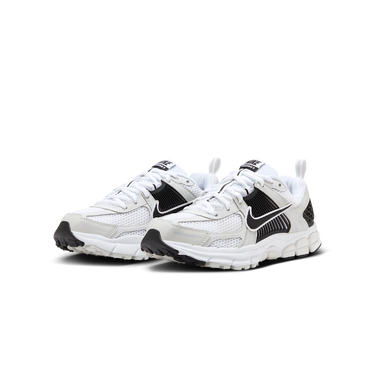 Nike Zoom Vomero 5 Metallic Platinum Black