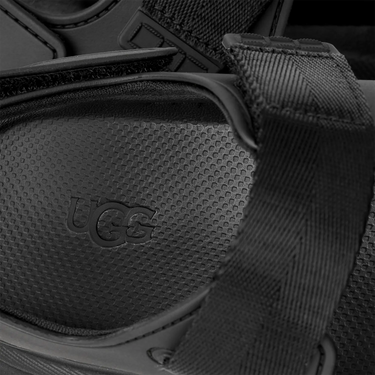 UGG GoldenGlow Black