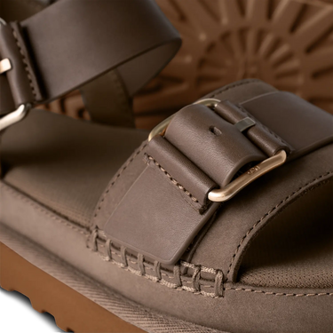 UGG Goldenstar Villa Sandal Molasses