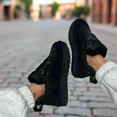 UGG Lowmel Black (Kids) Next Step